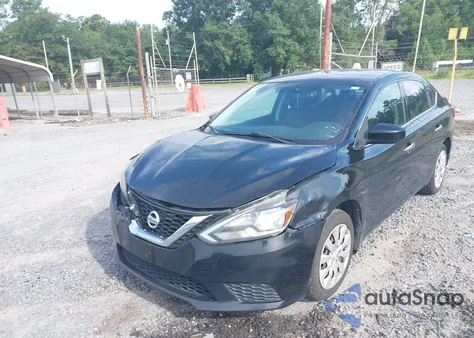 2017 Nissan Sentra S z USA, uszkodzony, nr VIN 3N1AB7AP4HY212164